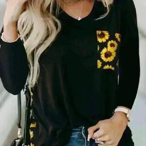 Small sunflower long sleeve top with breast pocket